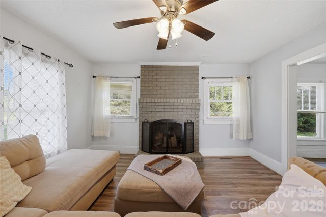 623 E Ohio Avenue, Bessemer City, NC 28016