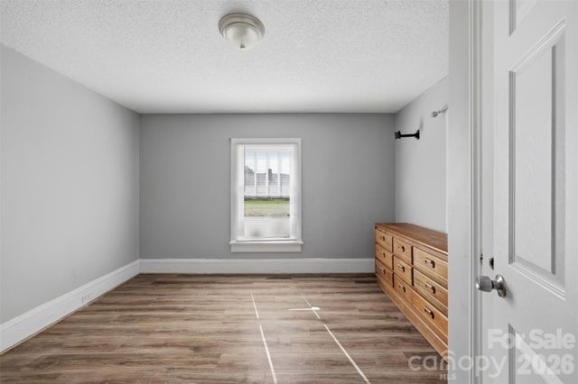 623 E Ohio Avenue, Bessemer City, NC 28016