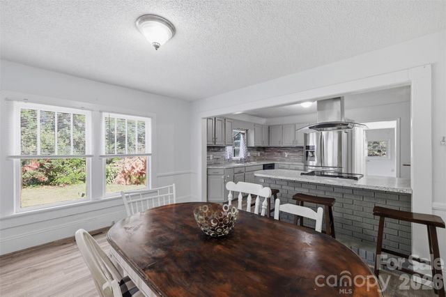 623 E Ohio Avenue, Bessemer City, NC 28016