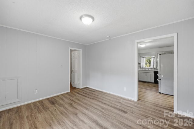 623 E Ohio Avenue, Bessemer City, NC 28016