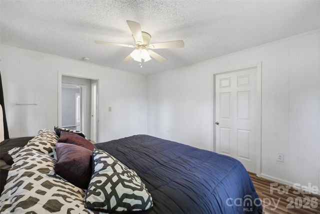 623 E Ohio Avenue, Bessemer City, NC 28016