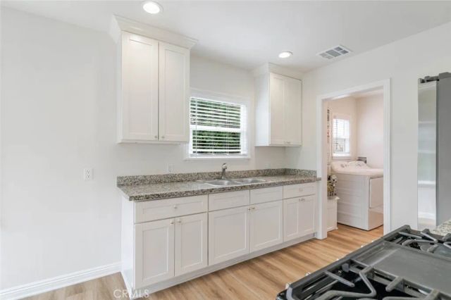 1466 Stanley Avenue, Glendale, CA 91206