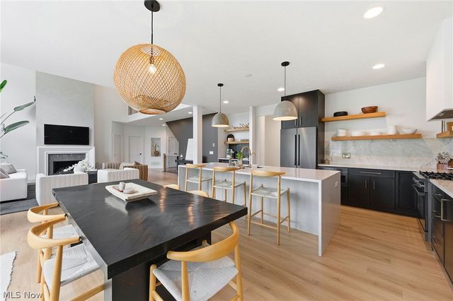 534 S Port Drive, Avon Lake, OH 44012