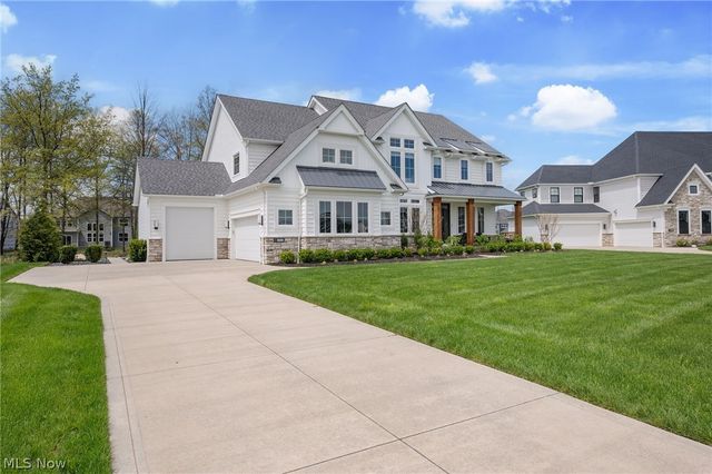 534 S Port Drive, Avon Lake, OH 44012