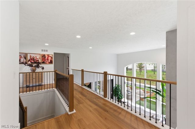 534 S Port Drive, Avon Lake, OH 44012