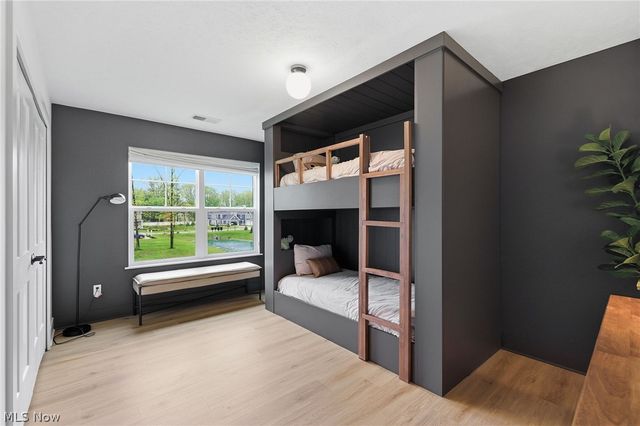 534 S Port Drive, Avon Lake, OH 44012