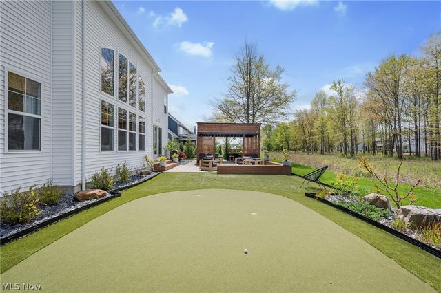 534 S Port Drive, Avon Lake, OH 44012
