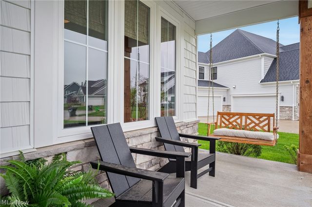 534 S Port Drive, Avon Lake, OH 44012