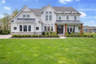 534 S Port Drive, Avon Lake, OH 44012