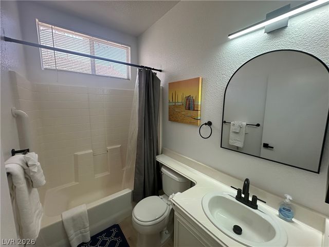 9825 Garamound Avenue, Las Vegas, NV 89117
