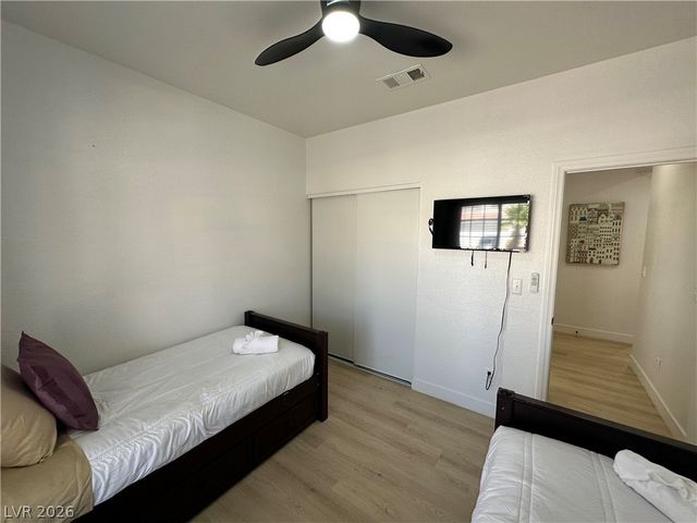 9825 Garamound Avenue, Las Vegas, NV 89117