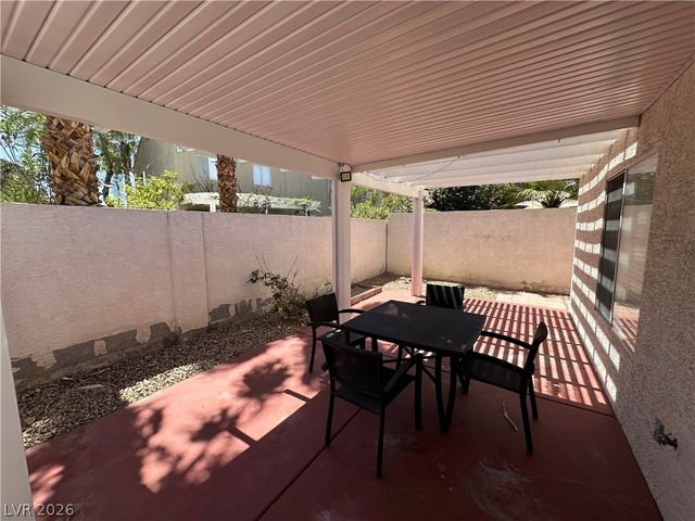 9825 Garamound Avenue, Las Vegas, NV 89117