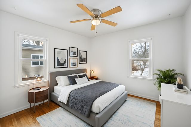 2712 49th Street, Des Moines, IA 50310