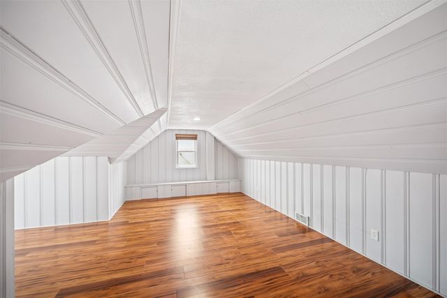 2712 49th Street, Des Moines, IA 50310