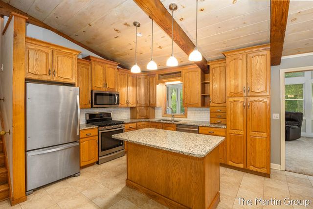 6610 Riga Avenue Ne, Plainfield Twp, MI 49341