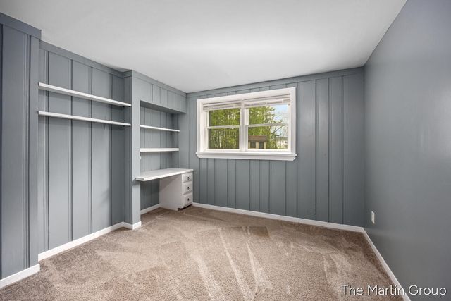 6610 Riga Avenue Ne, Plainfield Twp, MI 49341