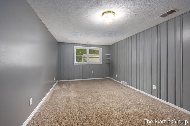 6610 Riga Avenue Ne, Plainfield Twp, MI 49341