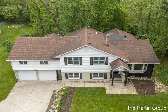 6610 Riga Avenue Ne, Plainfield Twp, MI 49341