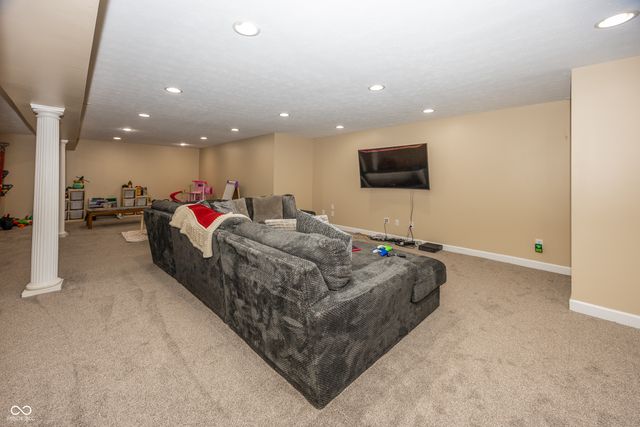 13189 Penneagle Drive, Carmel, IN 46033