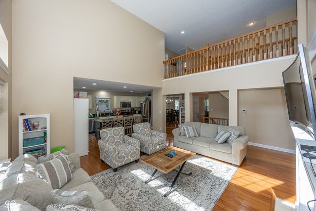 13189 Penneagle Drive, Carmel, IN 46033