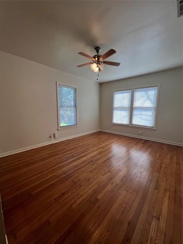 1007 E 38th ST, Austin, TX 78705