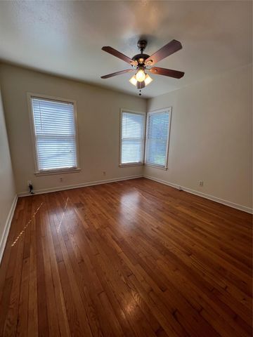 1007 E 38th ST, Austin, TX 78705