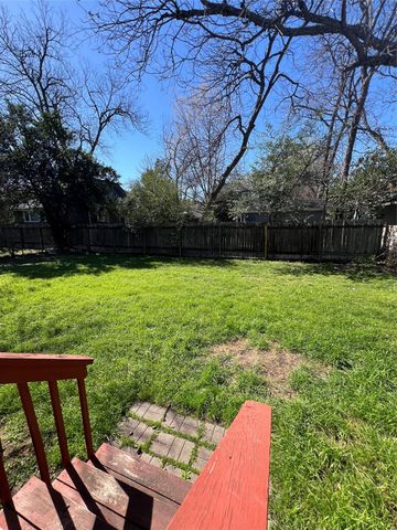 1007 E 38th ST, Austin, TX 78705