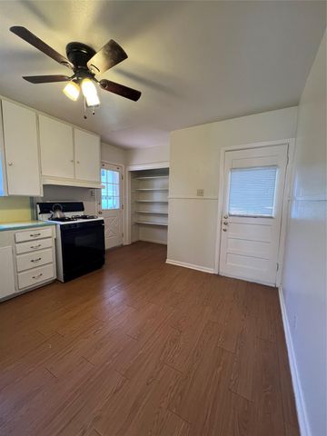 1007 E 38th ST, Austin, TX 78705