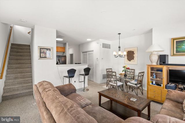 13 RIVER LN, Delanco, NJ 08075