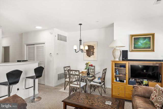 13 RIVER LN, Delanco, NJ 08075