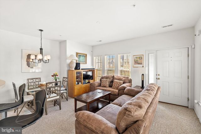 13 RIVER LN, Delanco, NJ 08075