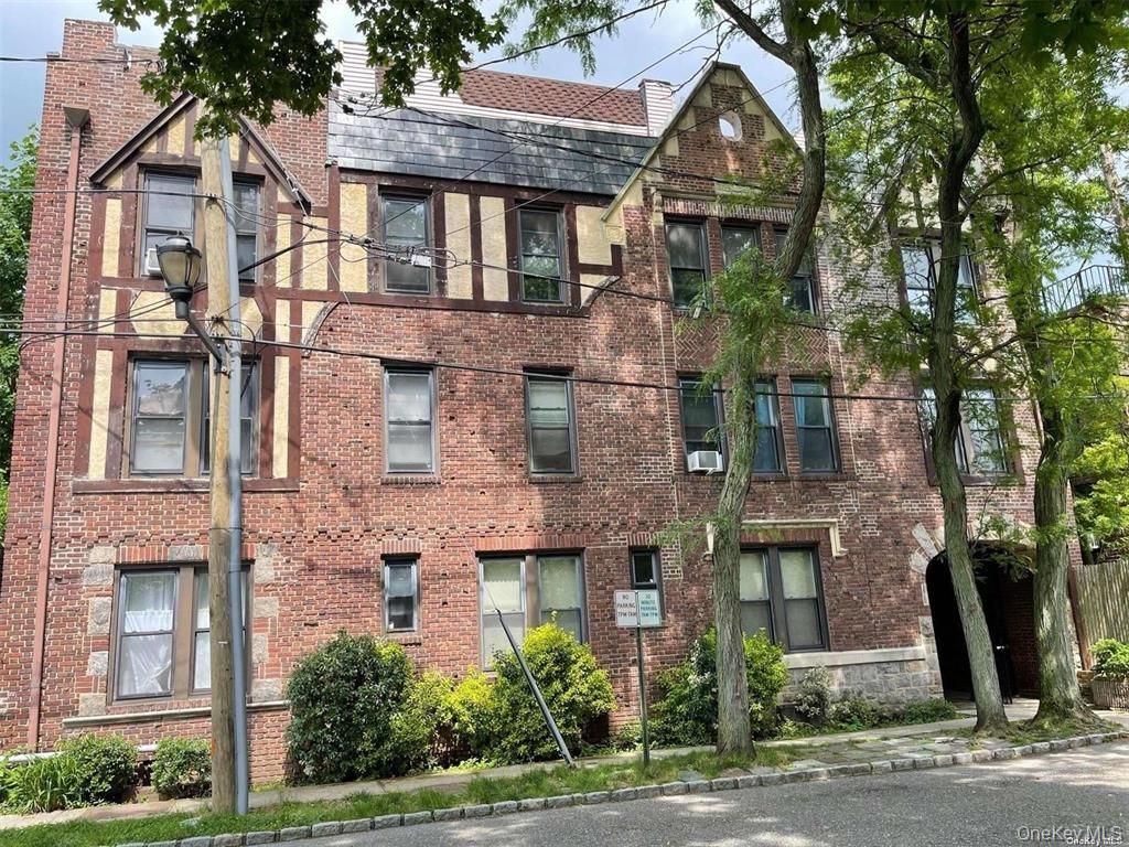 1 Hillside Avenue 3B, Great Neck, NY 11021 — exterior