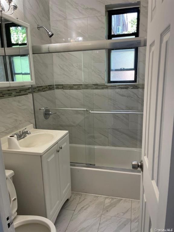 1 Hillside Avenue 3B, Great Neck, NY 11021 — photo 3