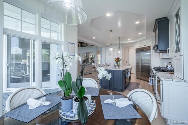 10195 Bennett Lake Road, Fenton, MI 48430