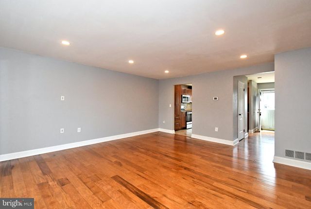 611 PIEDMONT CT, Lansdale, PA 19446