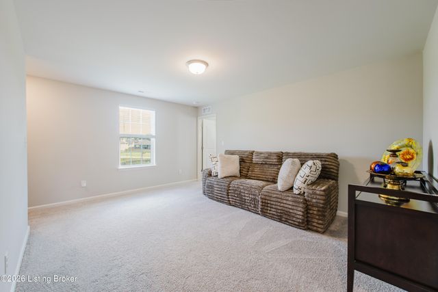 11901 Parkview Trace Dr, Louisville, KY 40229
