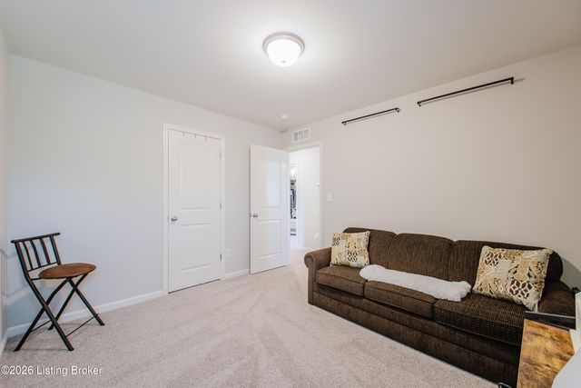 11901 Parkview Trace Dr, Louisville, KY 40229