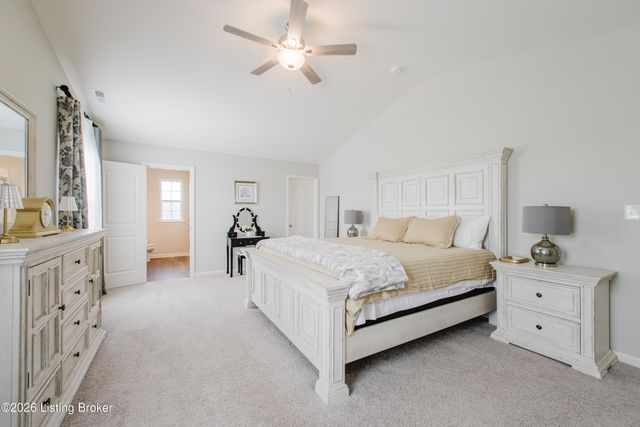 11901 Parkview Trace Dr, Louisville, KY 40229