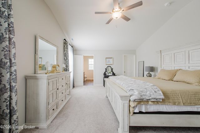 11901 Parkview Trace Dr, Louisville, KY 40229