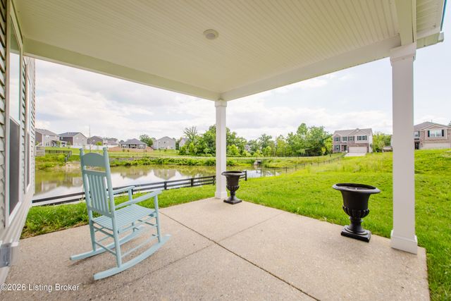 11901 Parkview Trace Dr, Louisville, KY 40229