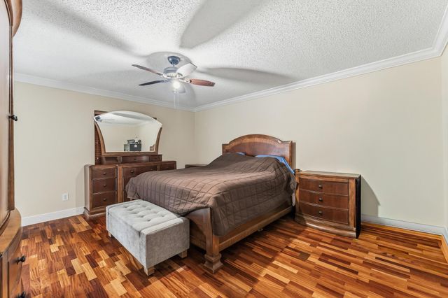 1074 SW Eckard Avenue, Port St Lucie, FL 34953