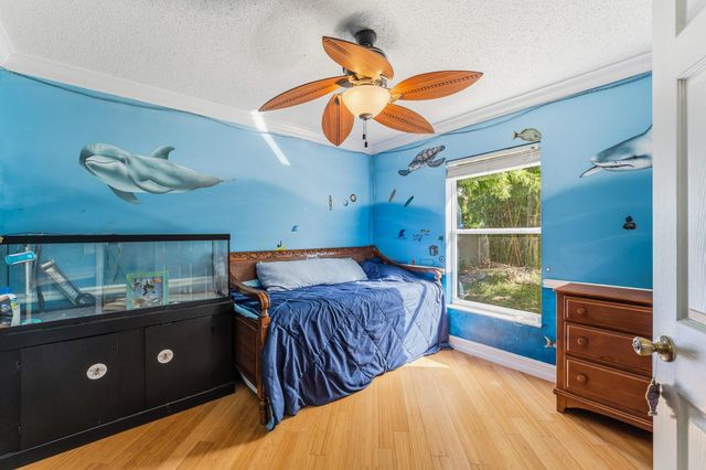 1074 SW Eckard Avenue, Port St Lucie, FL 34953