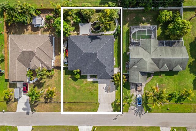 1074 SW Eckard Avenue, Port St Lucie, FL 34953