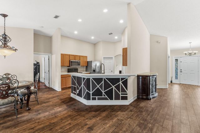 1074 SW Eckard Avenue, Port St Lucie, FL 34953