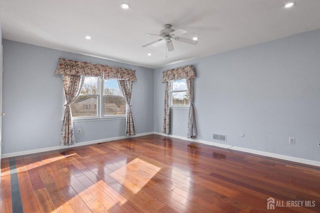 12 Mershon Lane, Plainsboro, NJ 08536