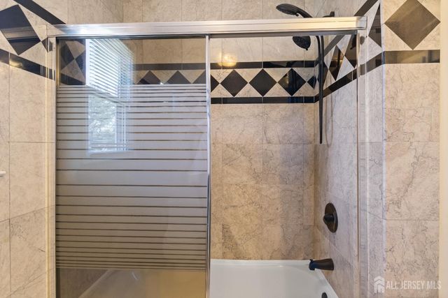 12 Mershon Lane, Plainsboro, NJ 08536