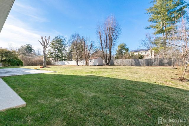 12 Mershon Lane, Plainsboro, NJ 08536