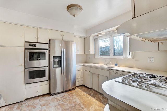 3486 Howard Boulevard, Baldwin, NY 11510