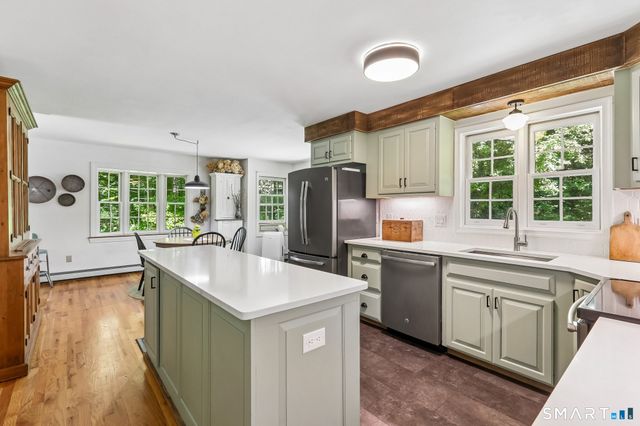 338 Good Hill Road, Woodbury, CT 06798