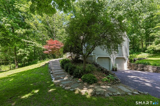 338 Good Hill Road, Woodbury, CT 06798